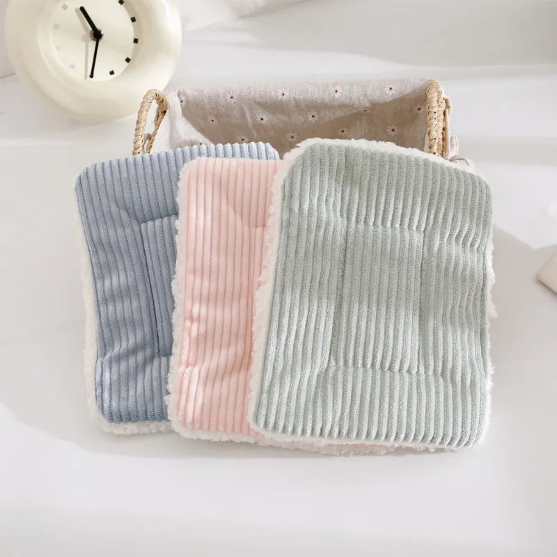 Warm Autumn Winter Solid Fleece Bed Soft Lint Sleep Mat Nest Plush Mat Bed for Small Animal Hedgehog Hamster Rabbit Bird Mats